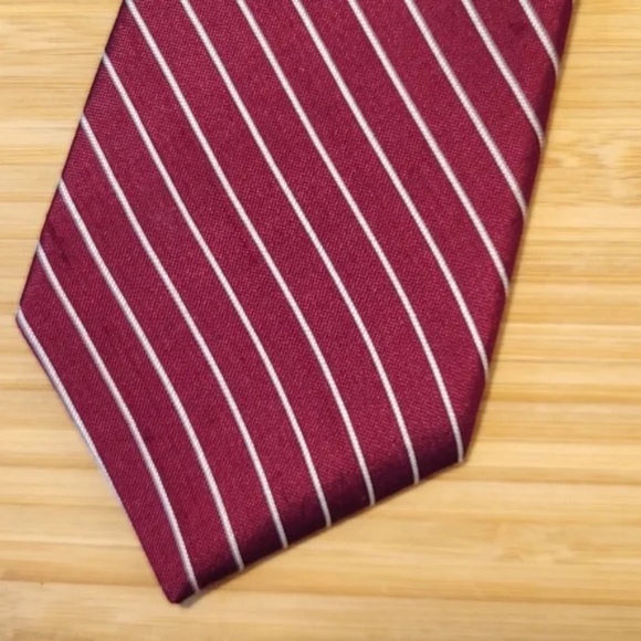 3/$25 Lord's of London Silk Tie - Picture 2 of 4